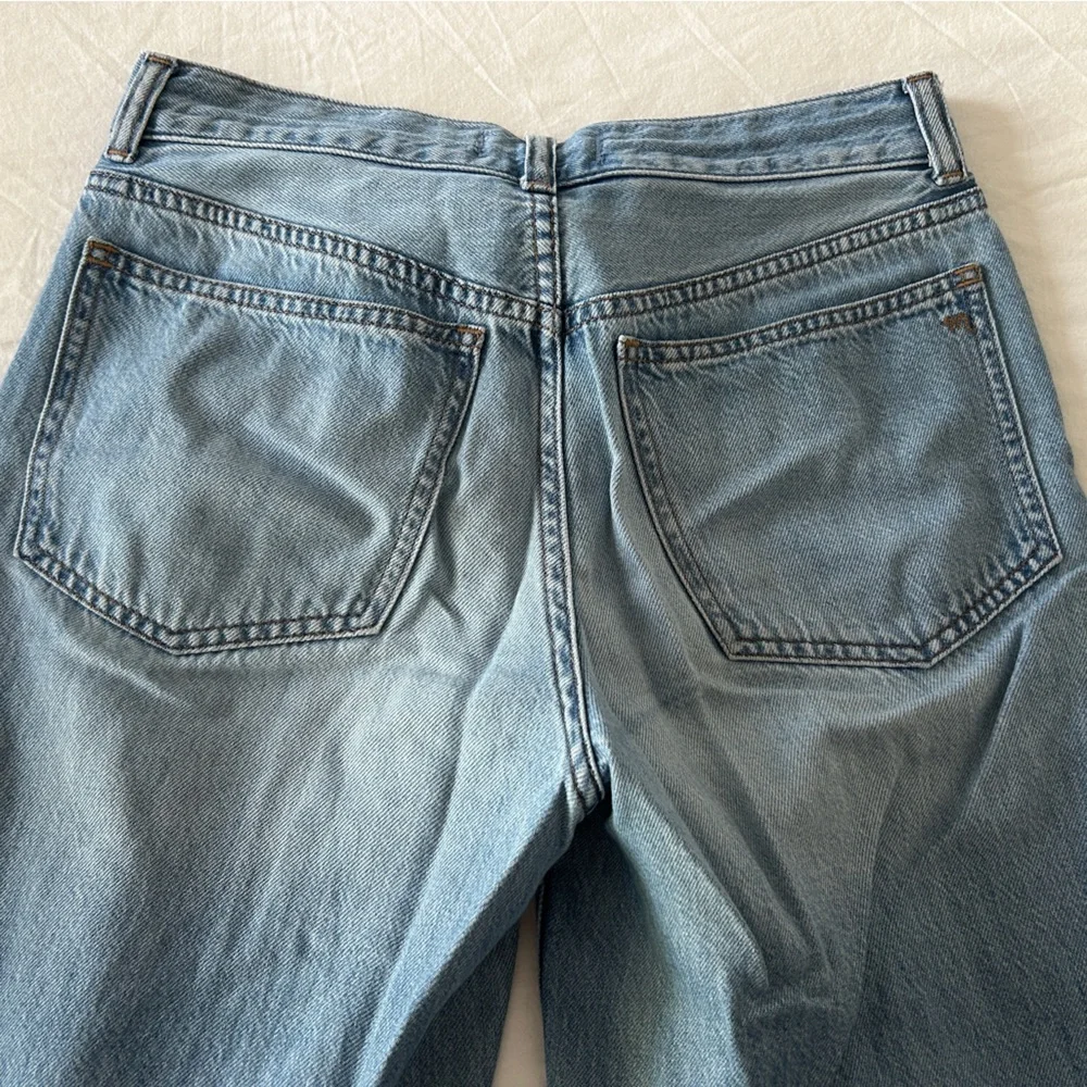 Madewell Low Slung Baggy Jeans: Airy Denim Edition - Picture 11 of 12